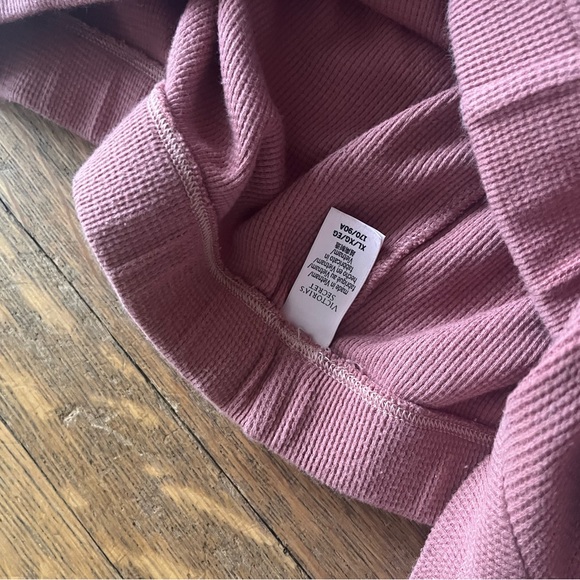 Victoria Secret Lounge Set - Picture 4 of 5